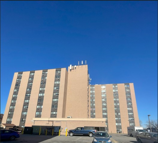 406Monroe Plaza building.jpg